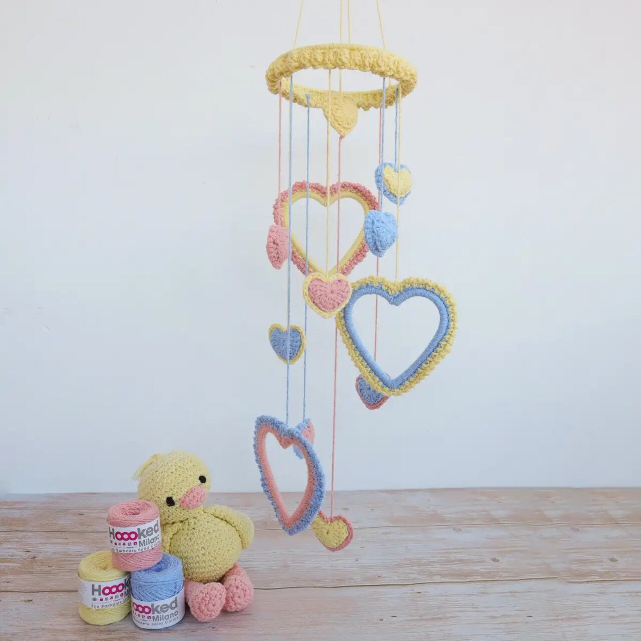 DIY Crochet Kit by Hoooked Mobile with Hearts Honolulu Popcorn PAK298-400